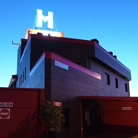 V Hotel Arroyomolinos Exterior photo